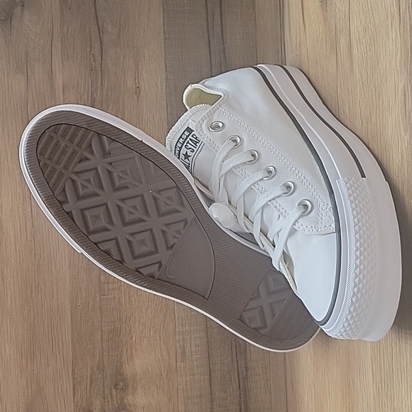 Converse Women's White Low-Top Sneakers - Picture 3 of 13